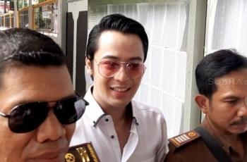 Meski Kaget, Kriss Hatta Akui Senang Barbie Kumalasari Hadir di Sidangnya