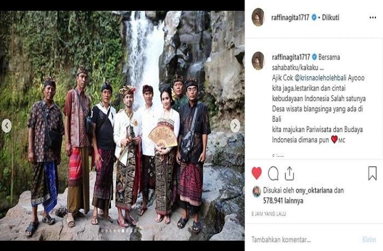 Raffi Ahmad dan Nagita Slavina memakai baju adat Bali (Instagram @raffinagita1717)