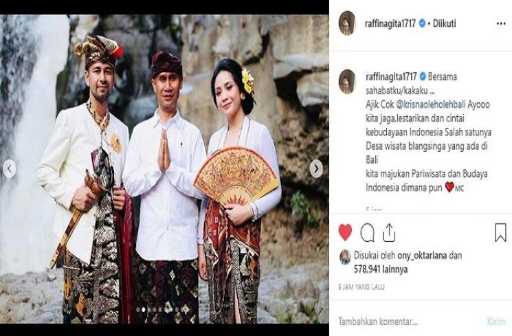 Raffi Ahmad dan Nagita Slavina memakai baju adat Bali (Instagram @raffinagita1717)