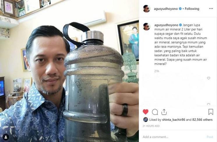 Penampilan Agus Yudhoyono dengan jenggot dan kumis (Instagram @agusyudhoyono)