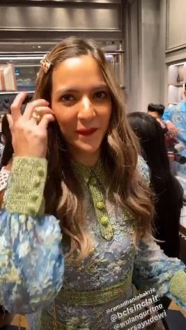 Artis Nia Ramadhani.