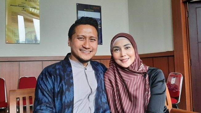 Arie Untung dan Fenita Arie (MataMata.com/Evi Ariska)