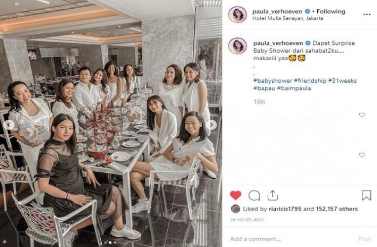 Momen baby shower Paula Verhoeven (Instagram @paula_verhoeven)