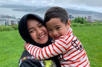 Sukses Bikin Iri! Raffi Ahmad Beri Kado Spesial Buat Pengasuh Rafathar