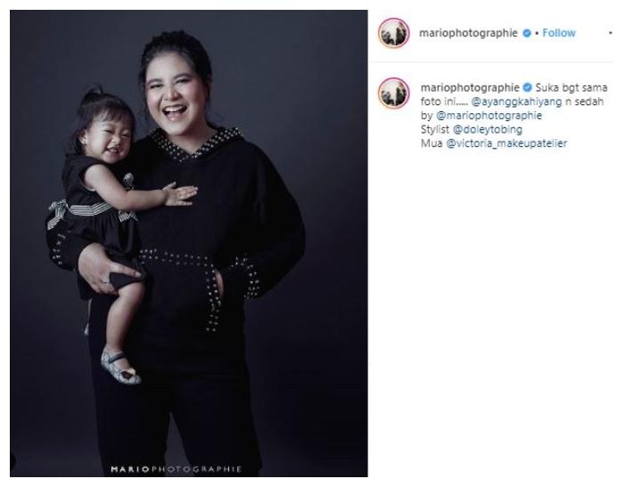 Kahiyang Ayu dan Sedah Mirah. (Instagram/@mariophotographie)