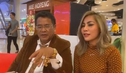 Hotman Paris dan Liza Aditya. (Instagram/@hotmanparisofficial)