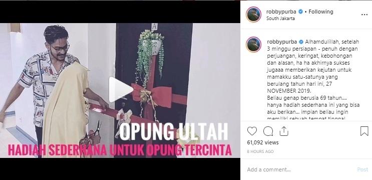 Robby Purba beri apartemen buat ibu. (Instagram/@robbypurba)