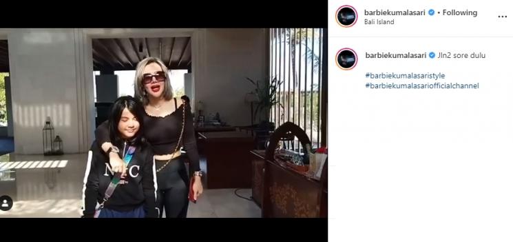 Barbie Kumalasari dan buah hati (Instagram/@barbiekumalasari)