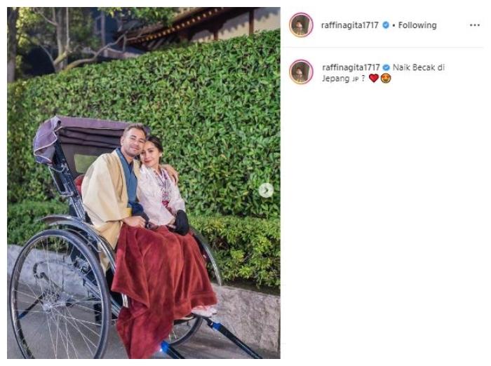 Raffi Ahmad dan Nagita Slavina pakai kimono. (Instagram/@raffinagita1717)