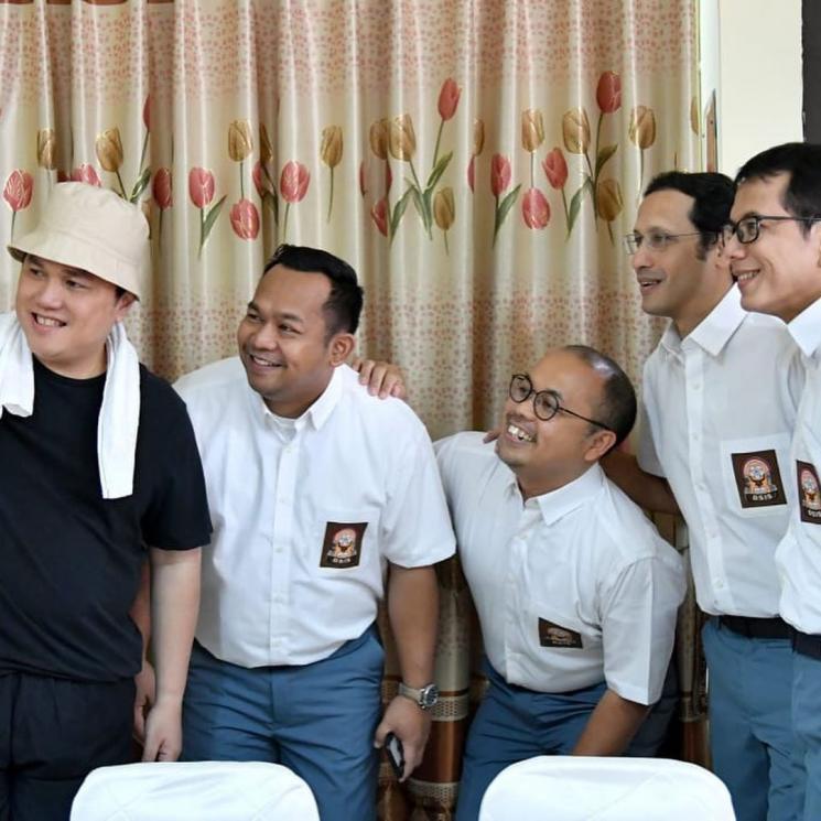 Bedu bareng para menteri di pentas drama peringati Hari Anti Korupsi. [Instagram]