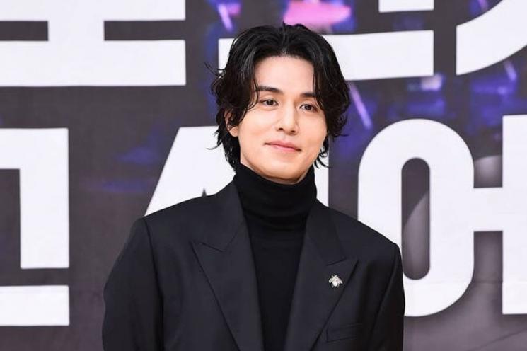 Lee Dong Wook (Soompi)