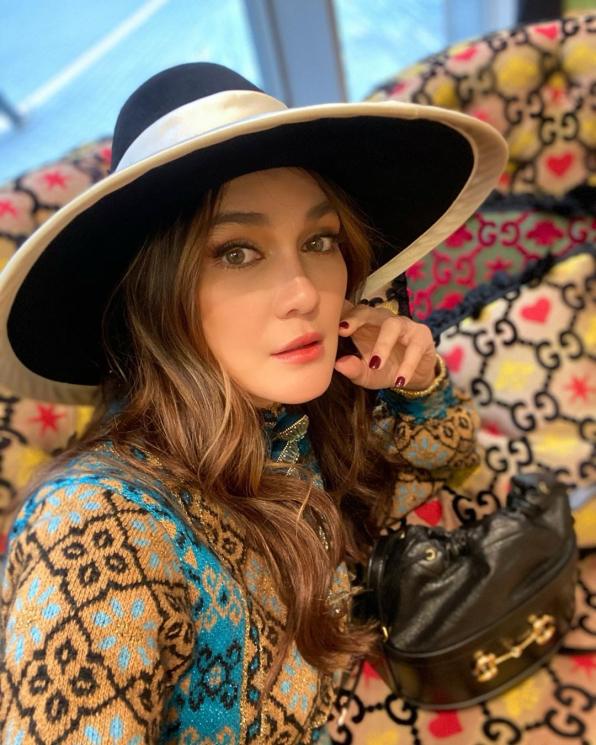 Luna Maya (Instagram @lunamaya)