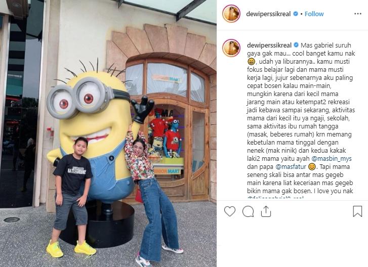 Dewi Perssik dan Gabriel (Instagram/@dewiperssikreal)