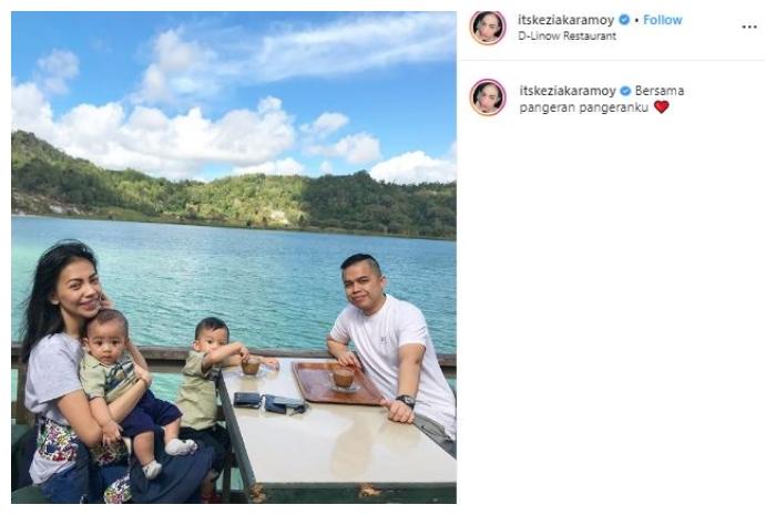 Keluarga kecil Kezia Karamoy. (Instagram/@itskeziakaramoy)