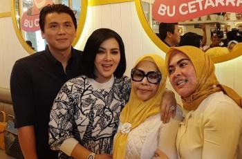Syahrini Tak Masalah Bau Bawang Demi Reino Barack