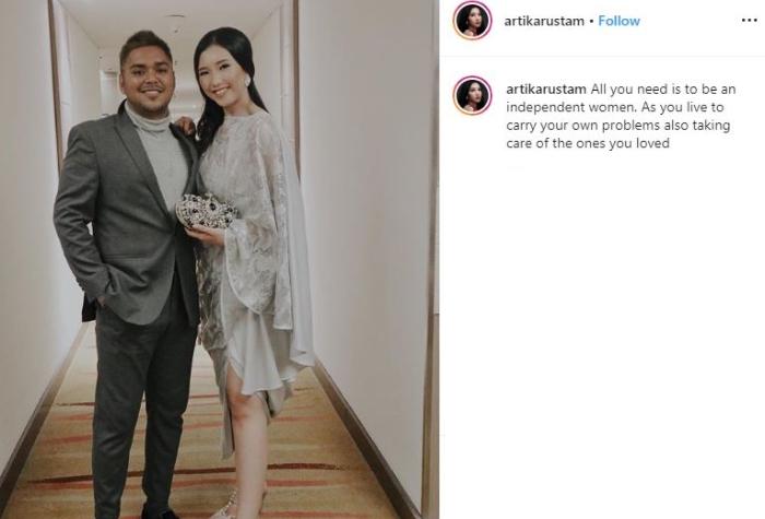 Artika Rustam, kekasih Abdul eks Idol. (Instagram/@artikarustam)