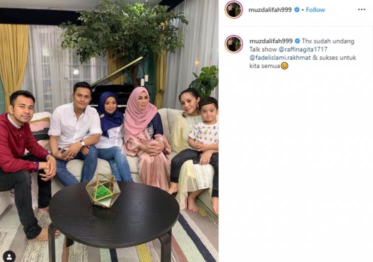 Kedekatan Muzdalifah dan artis tanah air (Instagram/@muzdalifah999)