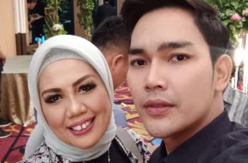 Makin Cantik usai Potong Gigi, Intip 5 Potret Mesra Elly Sugigi dan Pacar Brondongnya