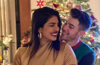 Bucin dan Tajir, Nick Jonas Hadiahi Priyanka Chopra 'Batmobile' saat Natal