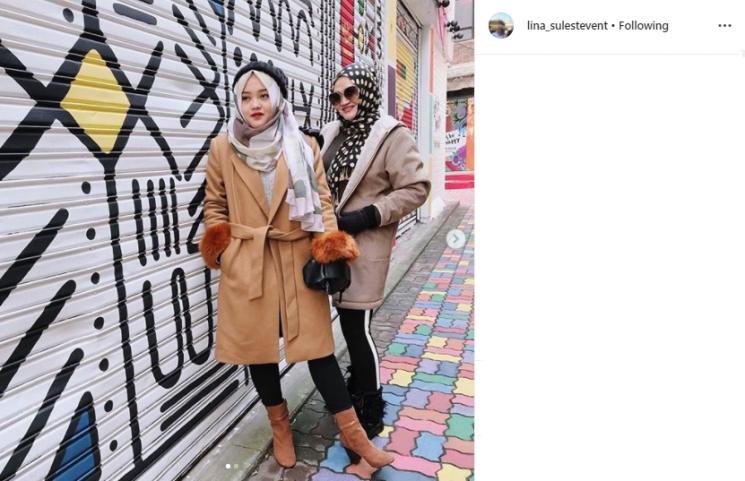 Mendiang Lina dan Putri Delina (Instagram/@lina_sulestevent)