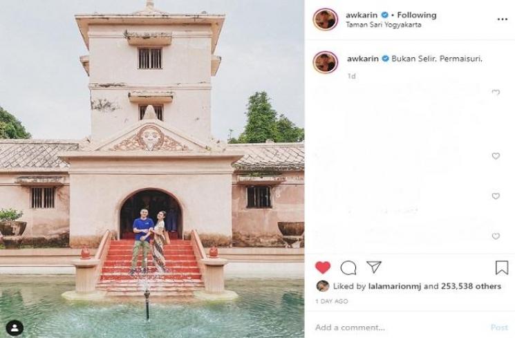 Momen liburan Awkarin dan Sabian Tama di Jogja (Instagram @awkarin)