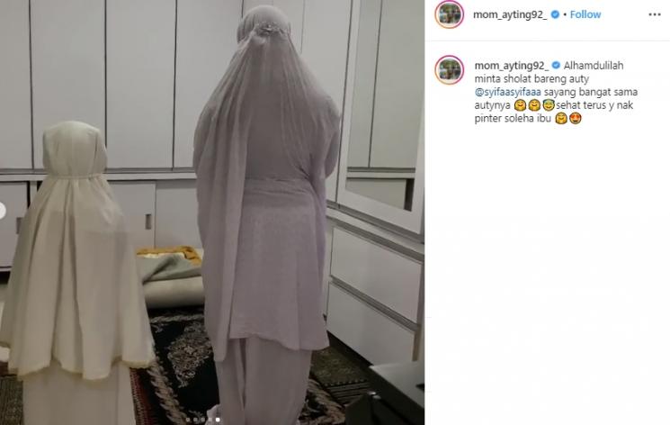 Bilqis dan Syifa (Instagram/@mom_ayting92_)