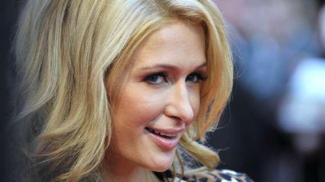 Paris Hilton (Shutterstock)