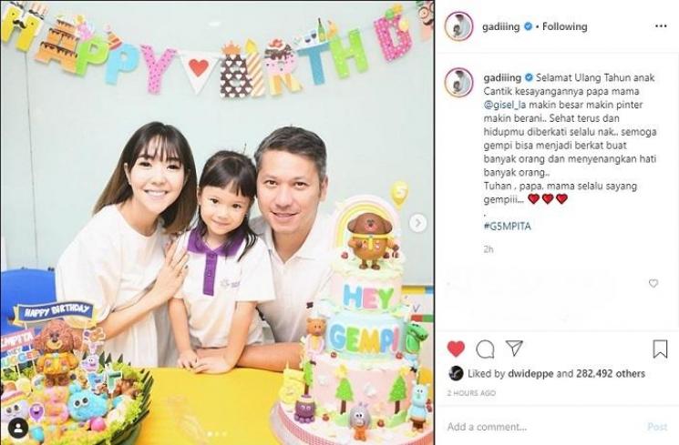 Gading Marten - Gisella Anastasia rayakan ultah Gempi (Instagram @gadiiing)