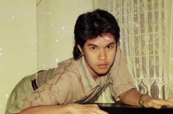 Nih Foto Jadul Ahmad Dhani Tahun 1989, Mirip El Rumi atau Dul?
