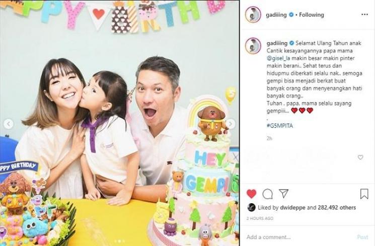 Gading Marten - Gisella Anastasia rayakan ultah Gempi (Instagram @gadiiing)