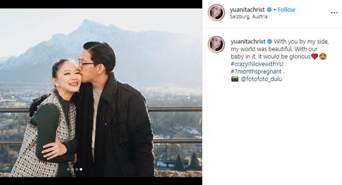 Yuanita Christiani dan suami. (Instagram/@yuanitachrist)