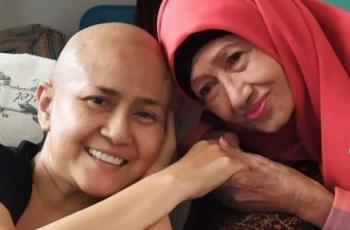 Ditinggal Ibu dan Adik, Dewi Irawan: Ibu Bilang Sudah Ditunggu Ria Irawan