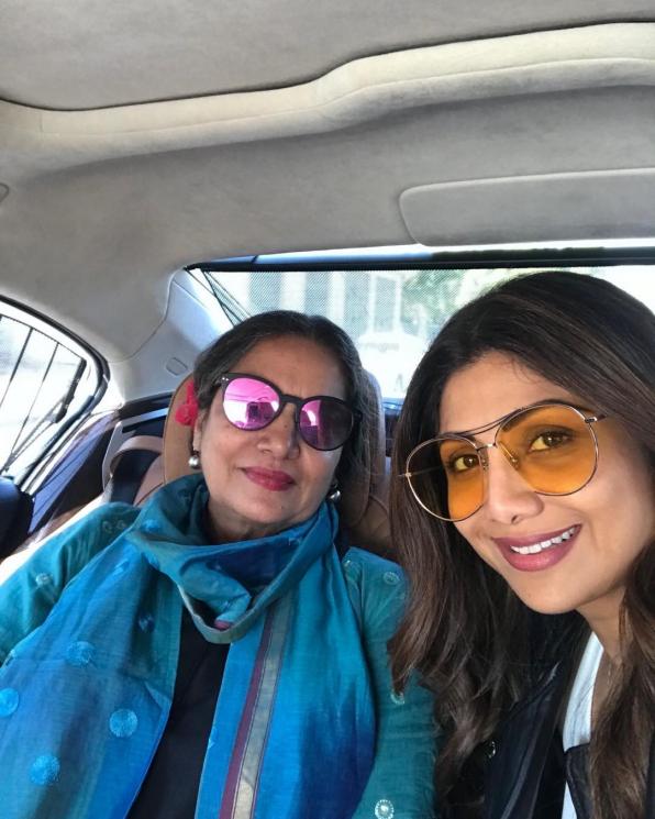 Shabana Azmi dan Shilpa Shetty (Instagram/@azmishabana)