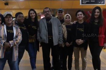 50 Vespa dan 8 Bus Iringi Arakan Pamitan Pemain Si Doel di Jabodetabek