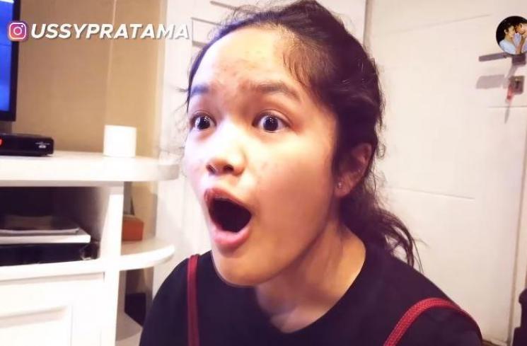 Ara, anak Ussy Sulistiawaty. (Youtube/UssyAndhikaOfficial)