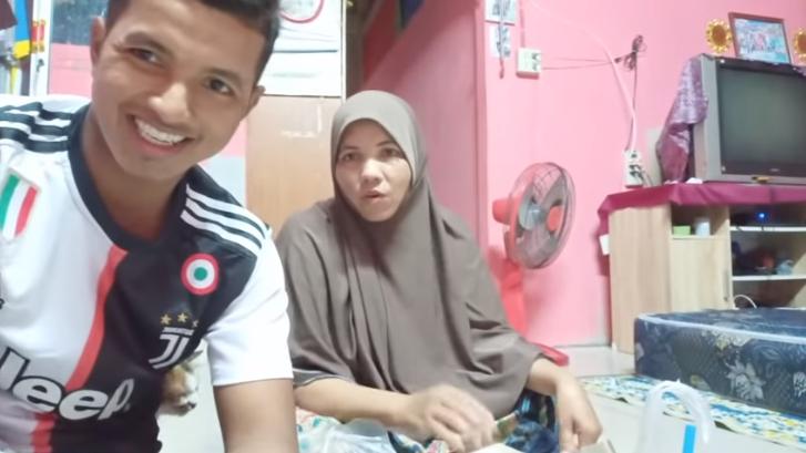 Penampakan rumah Jirayut (YouTube/Family Jirayut)
