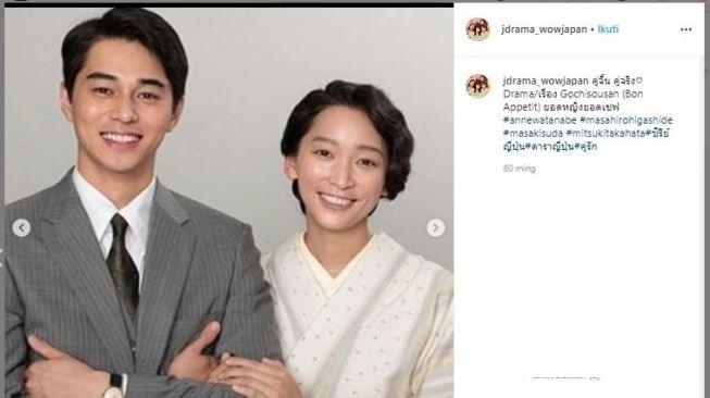 Anne Watanabe dan Masahiro Higashide. (Instagram/@jdrama_wowjapan)
