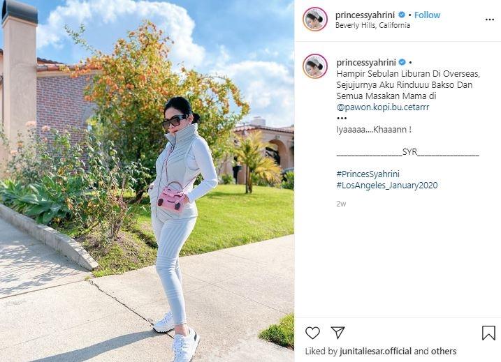 Syahrini. (Instagram/@princessyahrini)