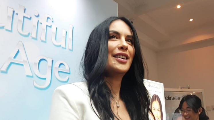 Sophia Latjuba terlihat bugar dan cantik di usianya yang tak lagi muda. [Matamata.com/Yuliani]