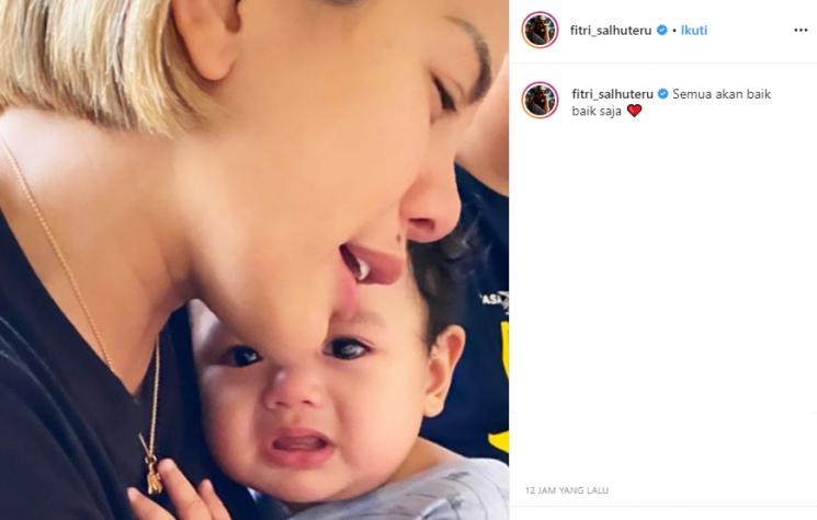 Nikita Mirzani dan baby Arkana Mawardi (Instagram/@fitri_salhuteru)