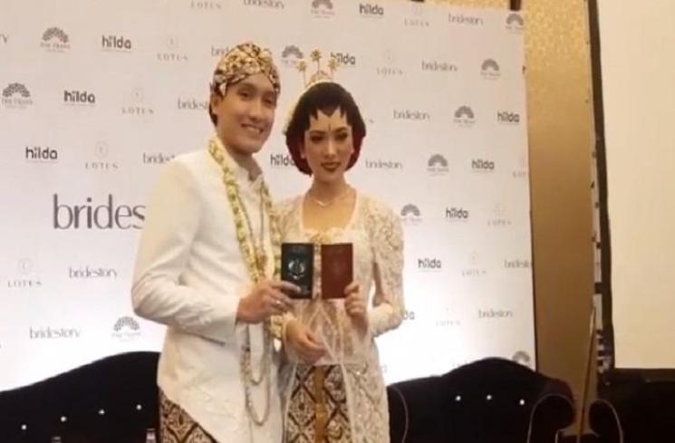 Isyana Sarasvati dan Rayhan Maditra (Matamata.com)