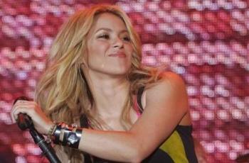 Ngemper Seksi dan Pole Dance, 5 Momen Shakira dan J.Lo Tampil di Super Bowl