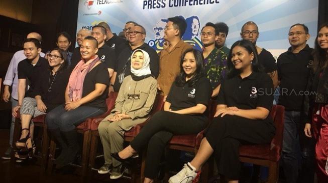 Istri Almarhum Chrisye (Tengah) [MataMata.com/Ismail]