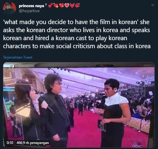 Bong Joon Ho wawancara terkait film Parasite (Twitter/@hoyarkive)