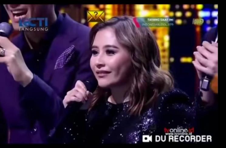 Prilly Latuconsina di Indonesian Idol. (Youtube/ArielArdaPalestina)