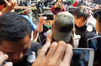 Diam Seribu Bahasa usai Diperiksa BNN, Lucinta Luna Malu?