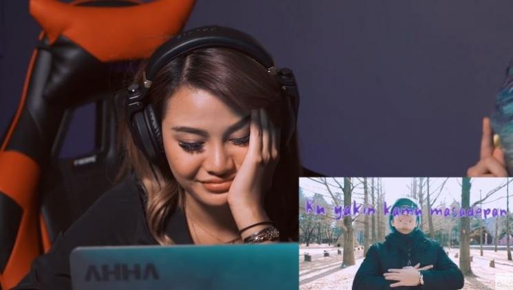 Atta Halilintar dan Aurel Hermansyah. (Youtube/AttaHalilintar)