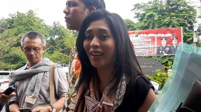 Karen Idol atau Karen Pooroe (MataMata.com/Evi Ariska)
