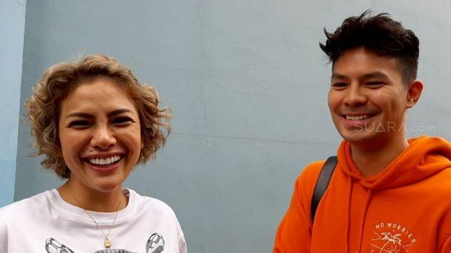 Nikita Mirzani dan Fero Walandouw [Yuliani/MataMata.com]