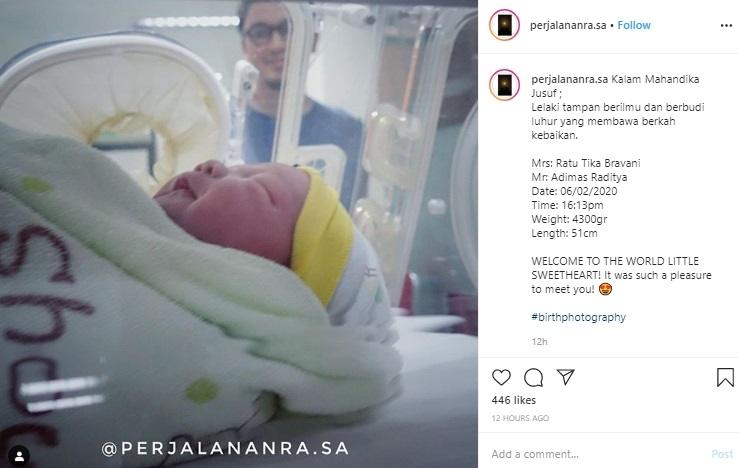 Tika Bravani melahirkan anak pertama. (Instagram/@perjalananra.sa)